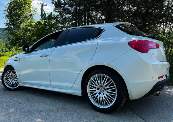 Alfa Romeo Giulietta cena 35900 przebieg: 149000, rok produkcji 2011 z Żywiec małe 436